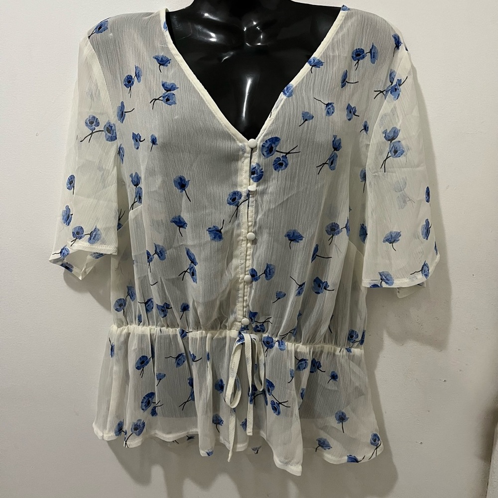 NWT Floral Short Sleeve Peplum Top with Drawstrings